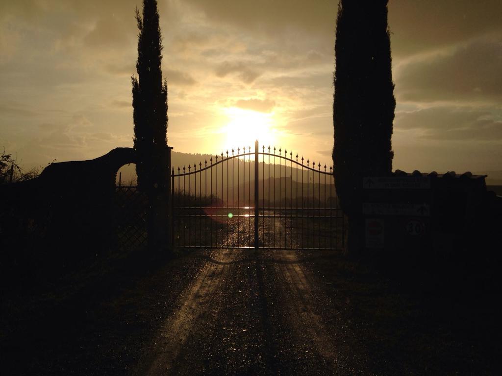 Agriturismo Alle Rose Volterra Exterior photo